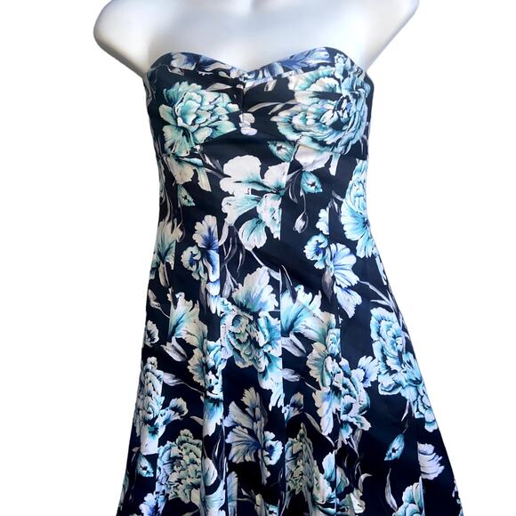 Women's White House Black Market Strapless Floral Dress Size 0 - Picture 6 of 9